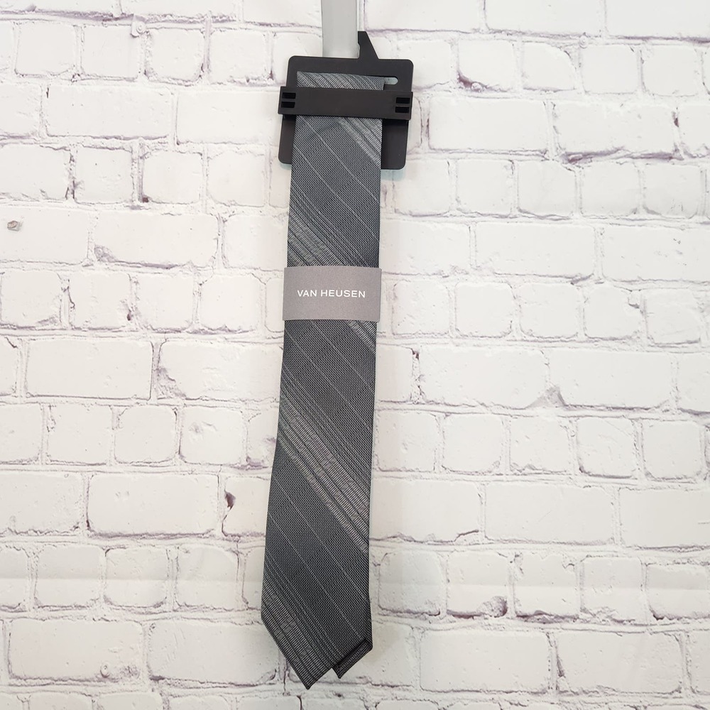 NWT Van Heusen Gray on Gray Striped Men's Tie‎ One Size